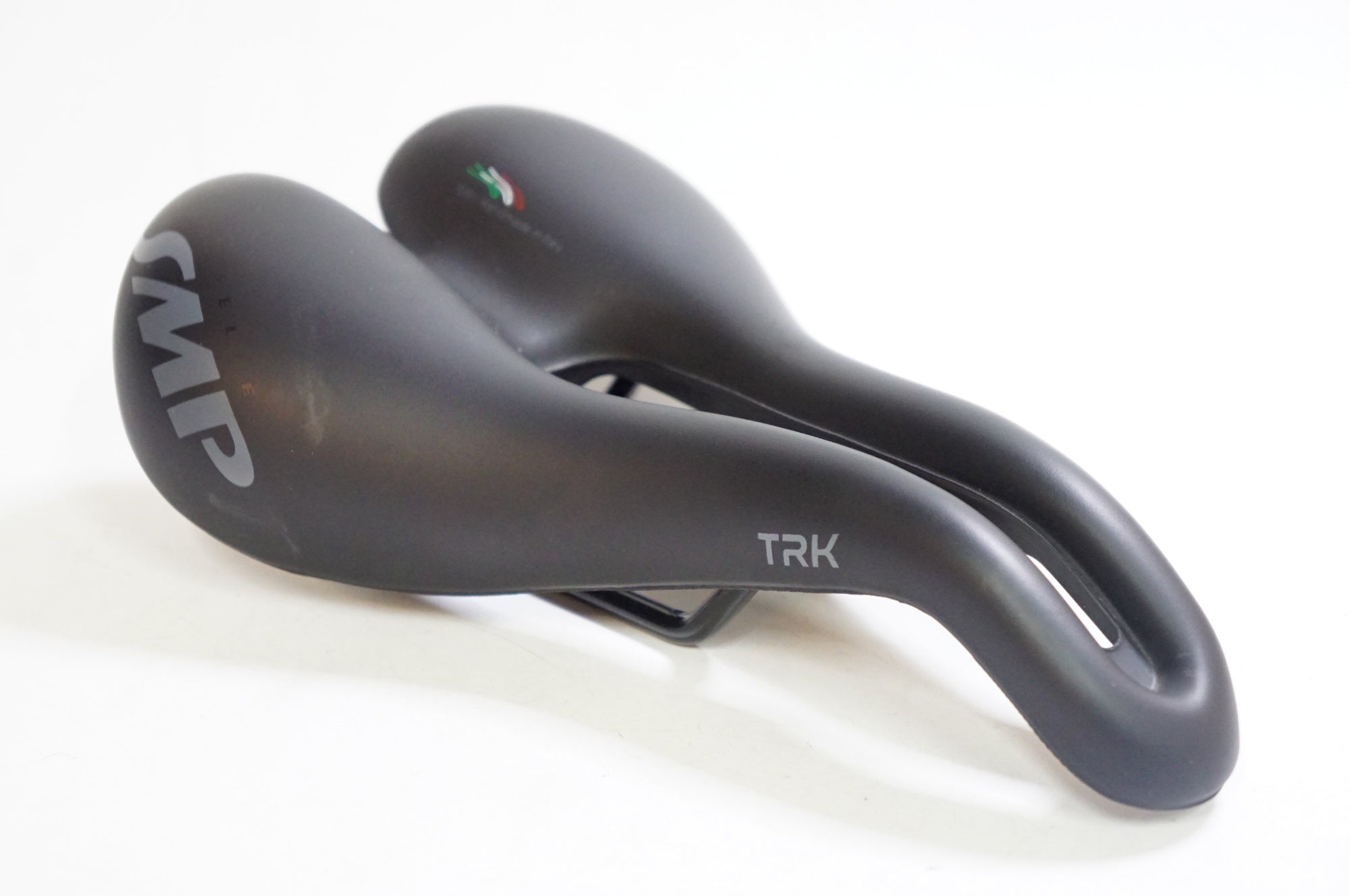 SELLE SMP 「セラエスエムピー」 TRK サドル / 熊谷本店
