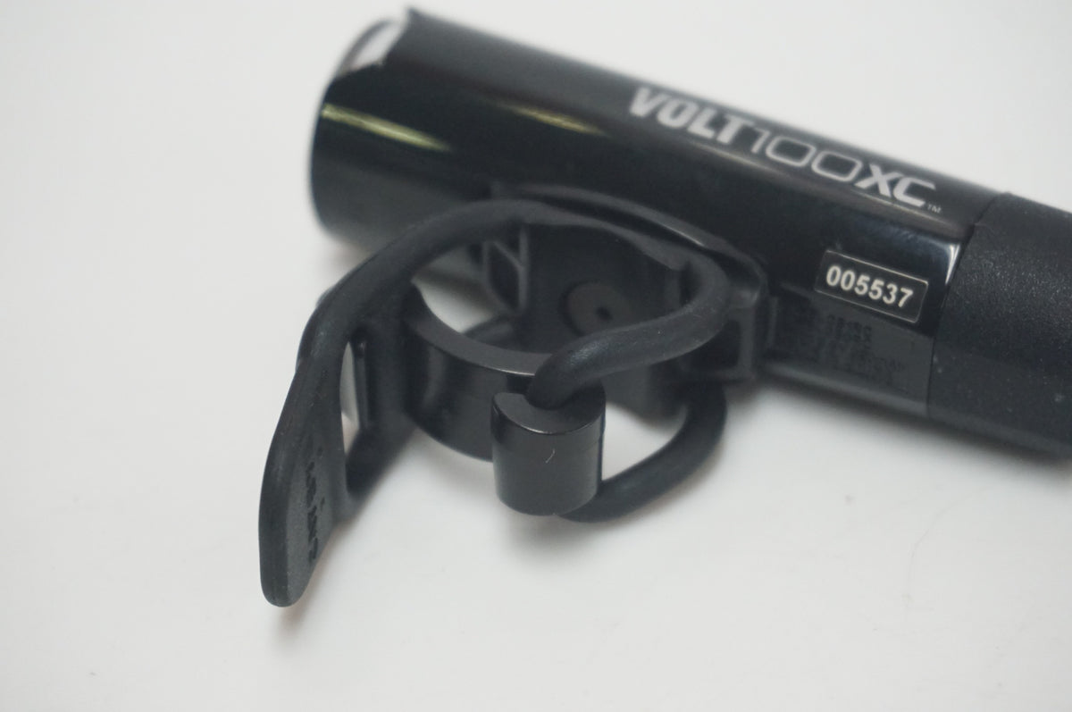 CATEYE 「キャットアイ」 VOLT100 XC フロントライト / 福岡店