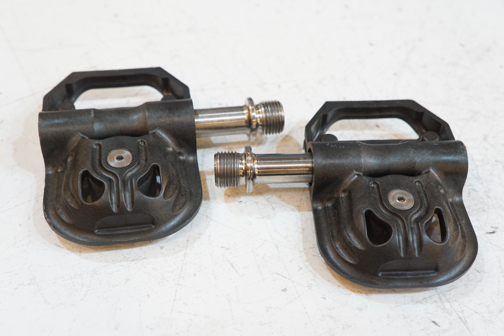 MAGPED 「マグペド」 GRAVEL X-CARBON ペダル / バイチャリ浦和ベース