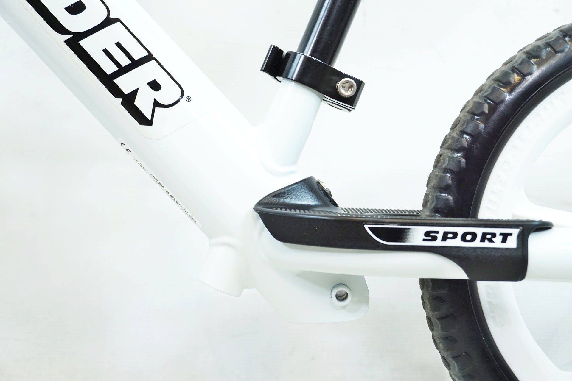 STRIDER 「ストライダー」 SPORT12 2022年モデル キックバイク / 有明
