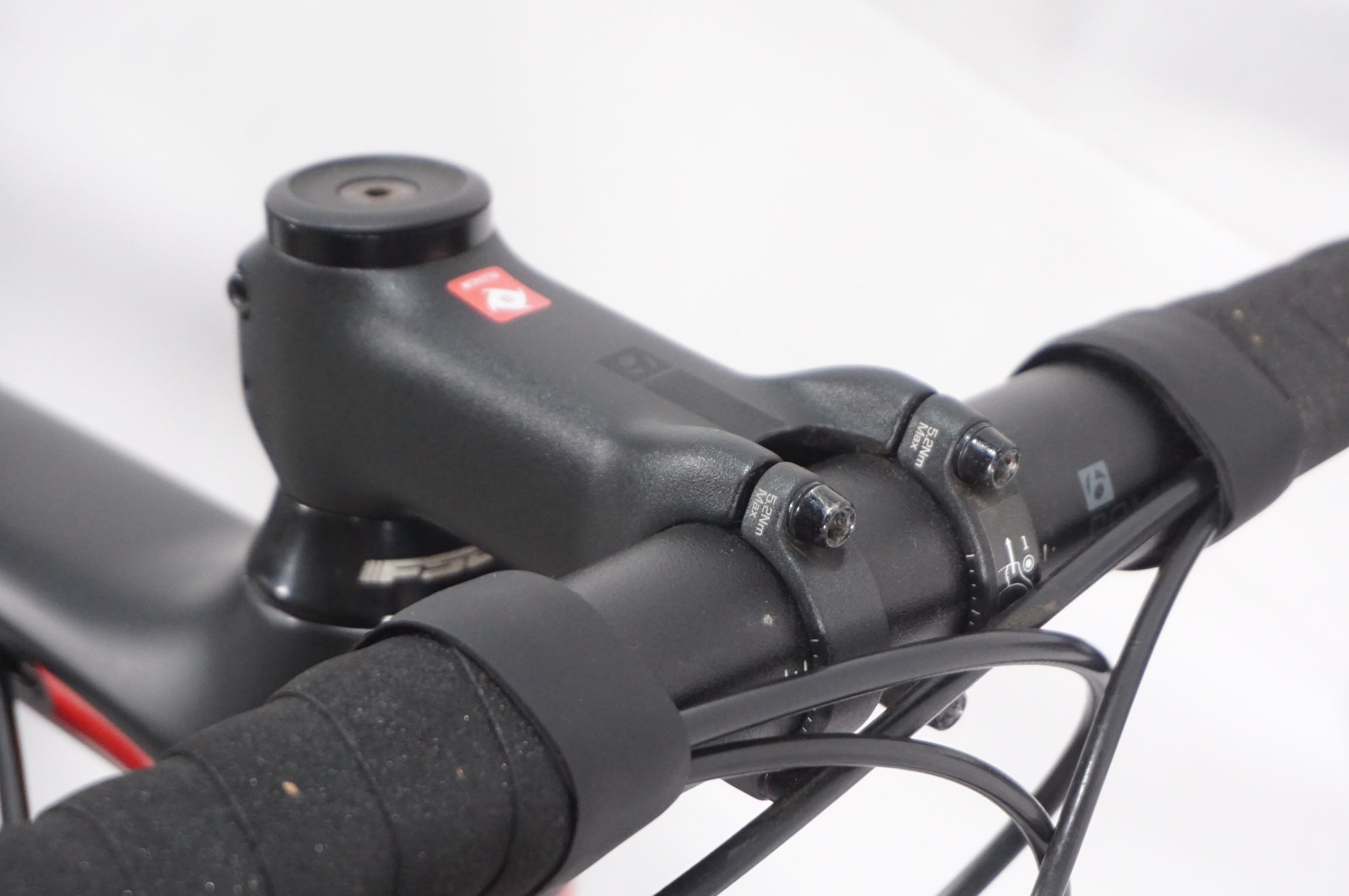 TREK 「トレック」 EMONDA SL5 2019年モデル ロードバイク / AKIBA店