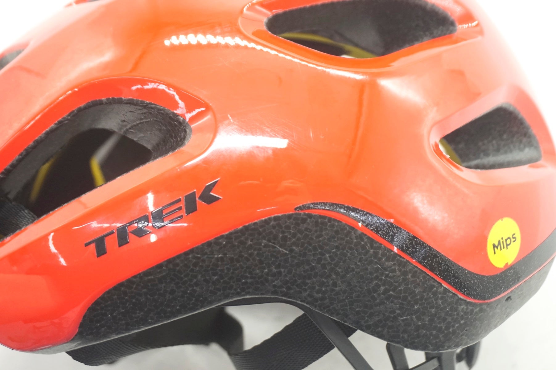 TREK 「トレック」 SOLSTICE ASIA FIT S/Mサイズ ヘルメット / 大阪門真店