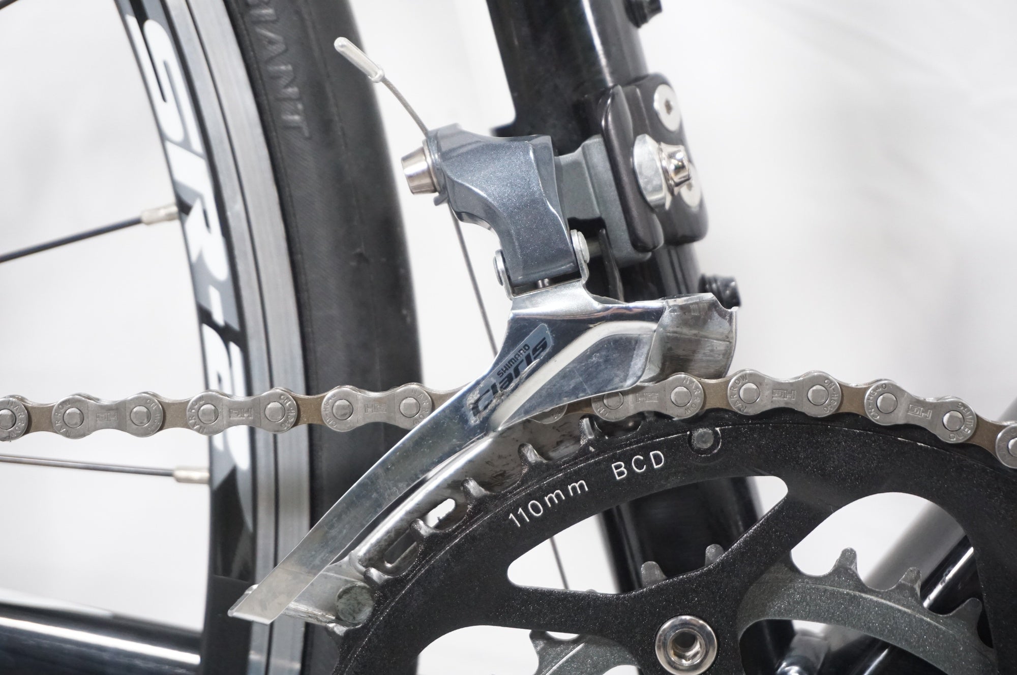 GIANT 「ジャイアント」 DEFY4 2015年モデル ロードバイク / AKIBA店