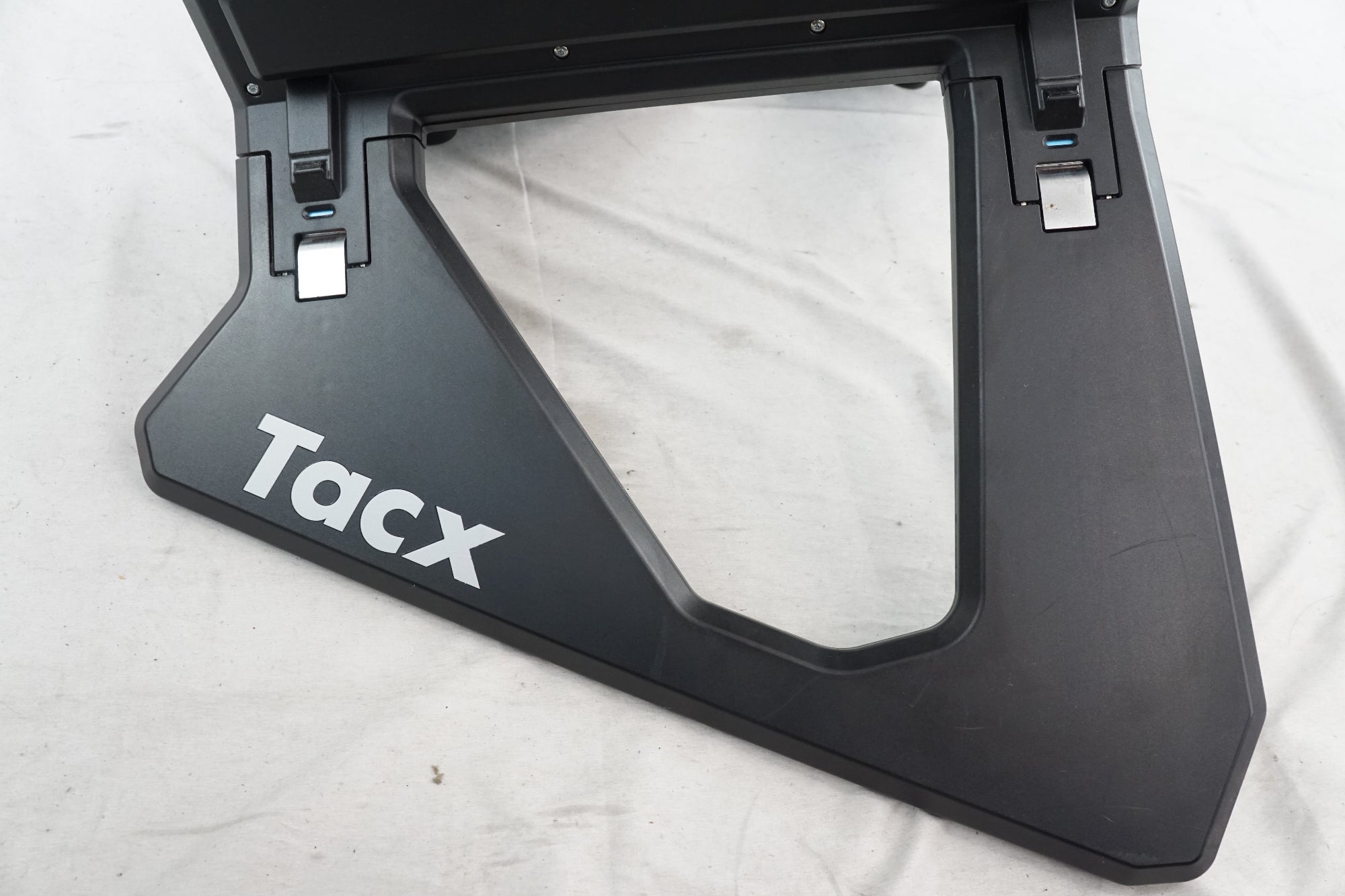 TACX 「タックス」 NEO SMART サイクルトレーナー / バイチャリ浦和ベース