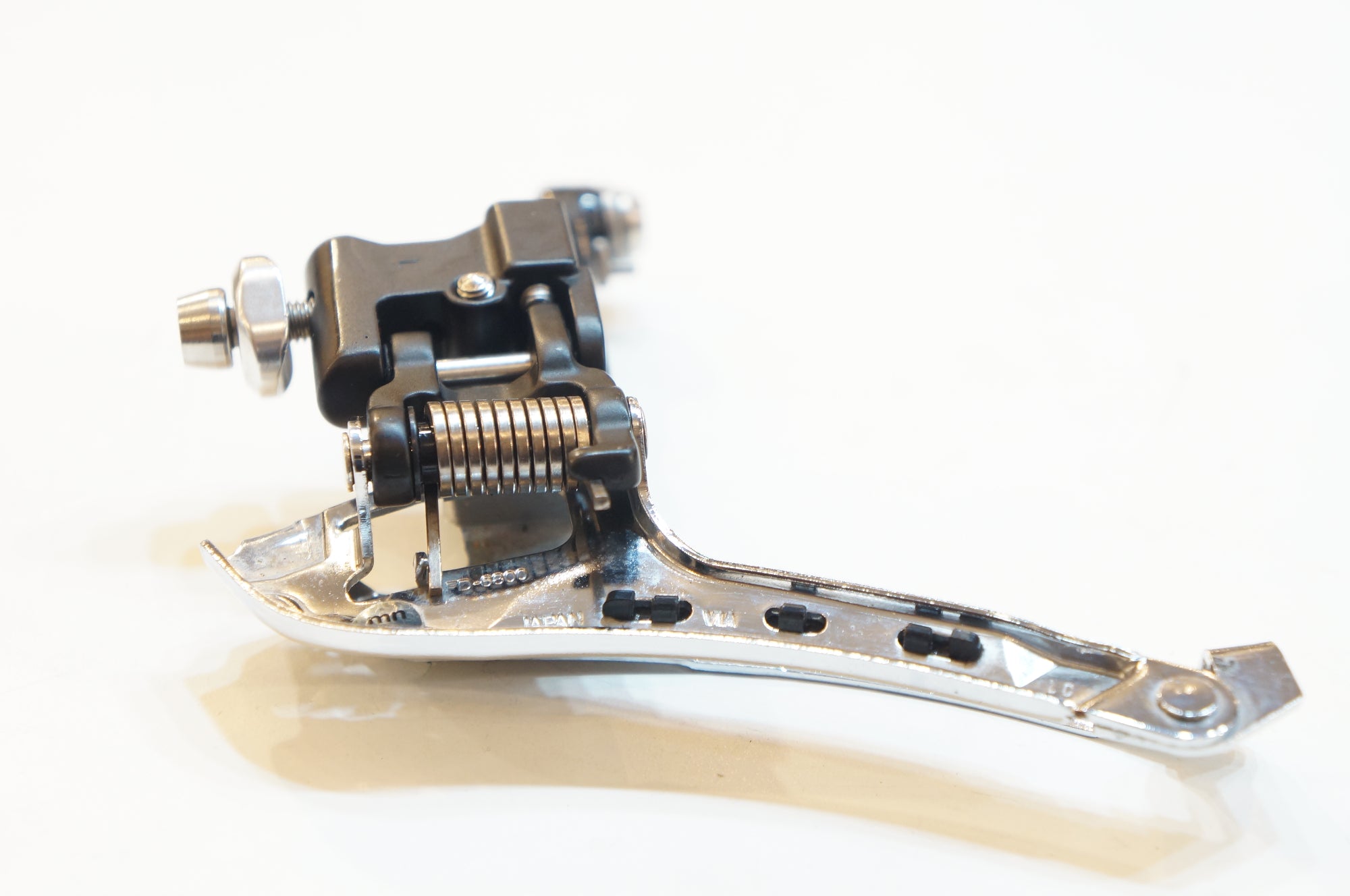 SHIMANO 「シマノ」 ULTEGRA FD-6800 フロントディレイラー