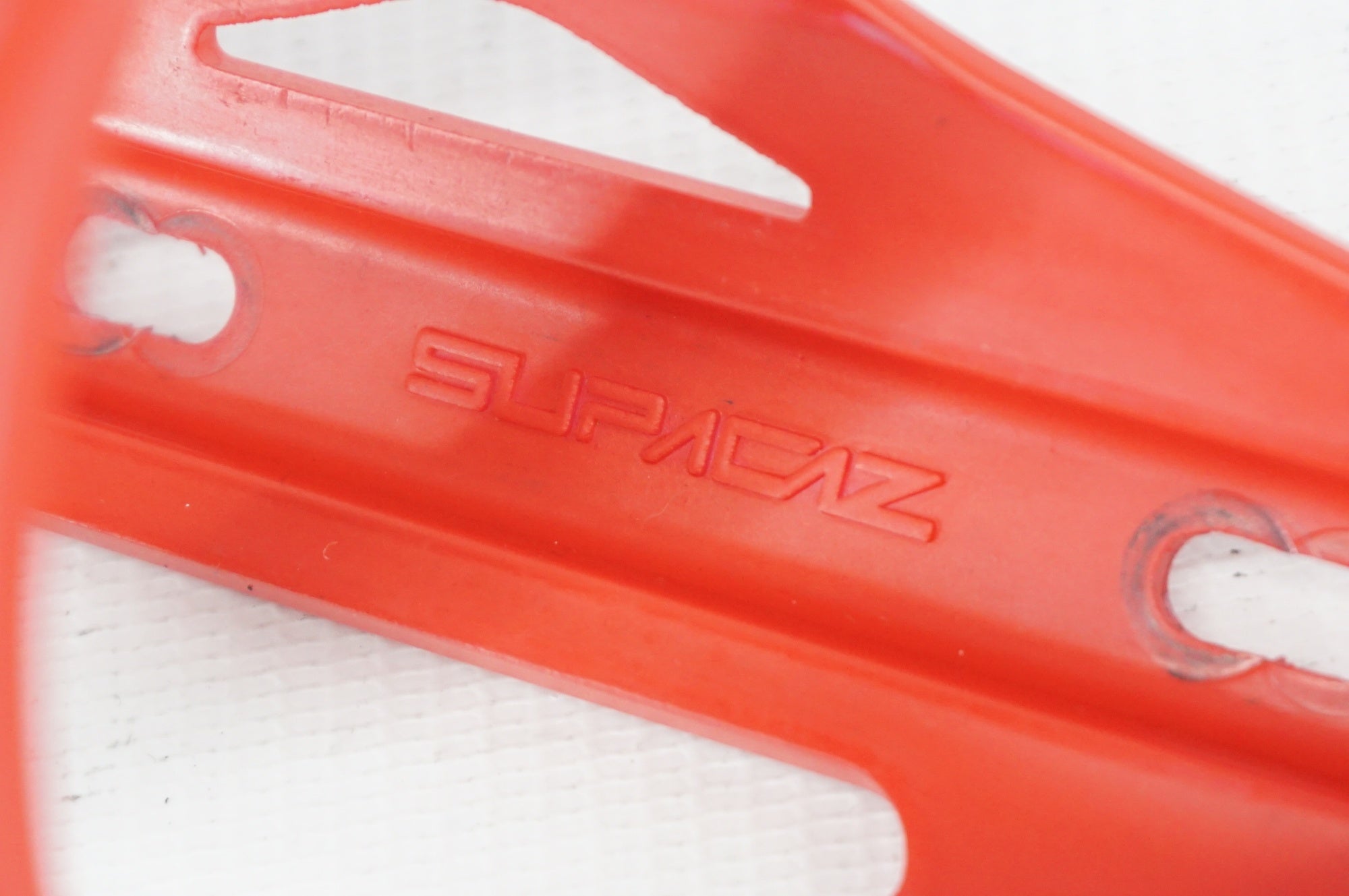 SUPACAZ 「スパカズ」 SIDE SWIPE CAGE ボトルケージ / 阪急塚口店