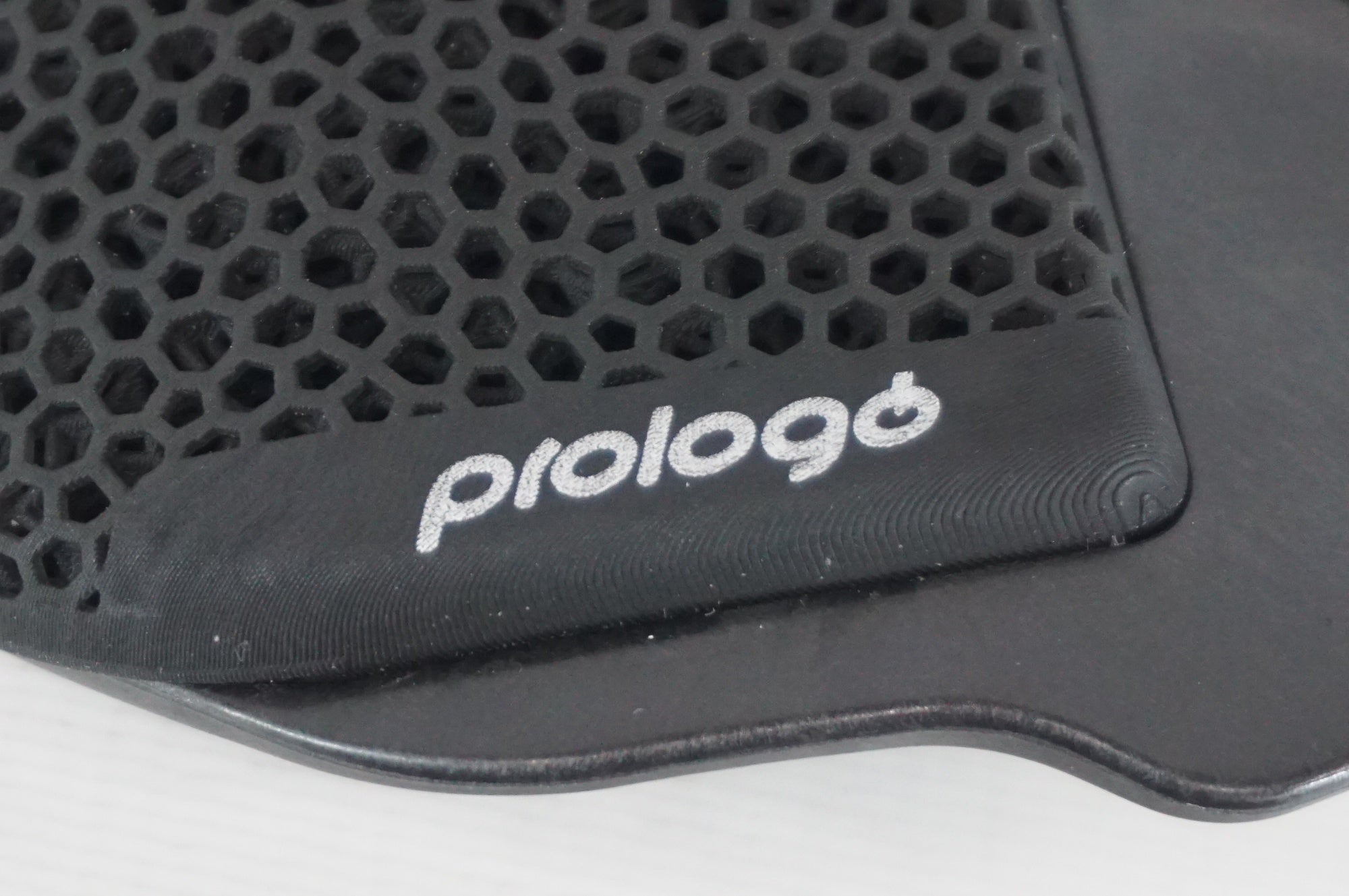 PROLOGO 「プロロゴ」 SCRATCH M5 PAS 3DMSS TIROX サドル / 阪急塚口店