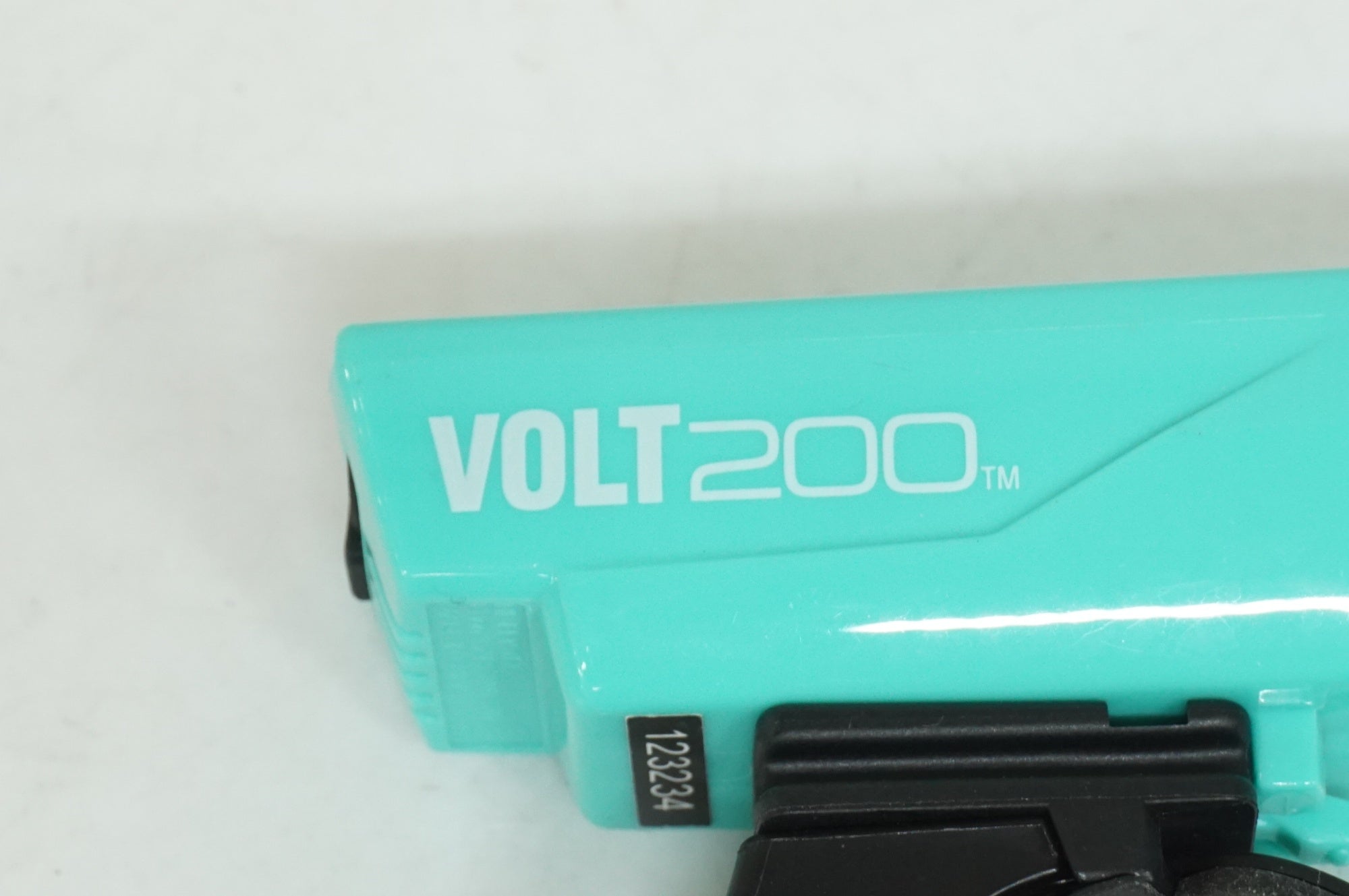 CATEYE 「キャットアイ」 VOLT 200 フロントライト / 大宮店