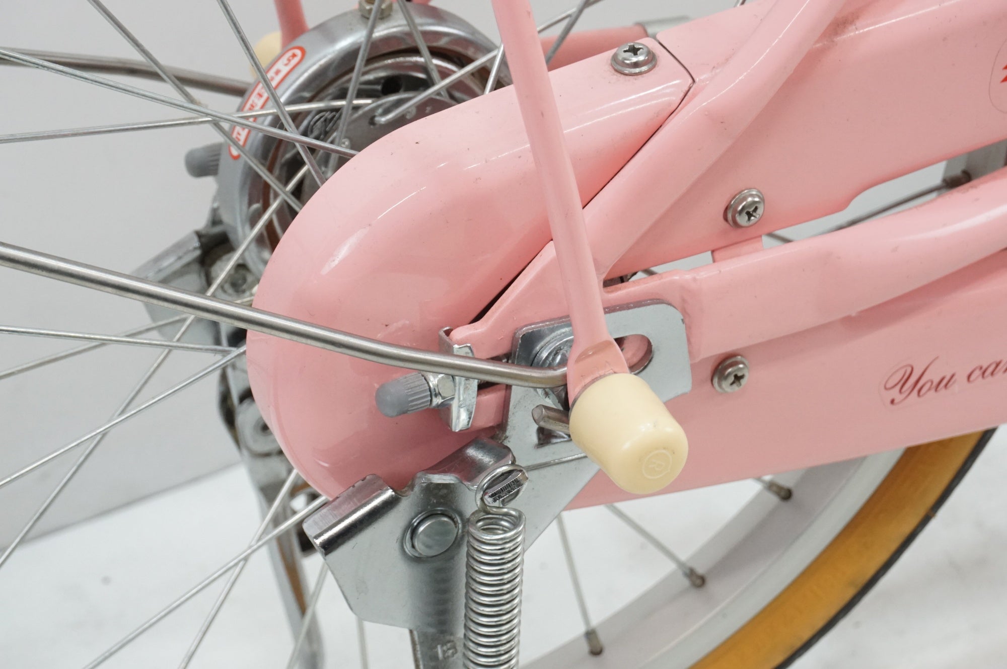 愛知県引き取り　ブリヂストン　自転車ハッチ　18インチHC182 HACCHI ブリヂストン キッズ向け自転車「HACCHI」HC182 補助輪つき