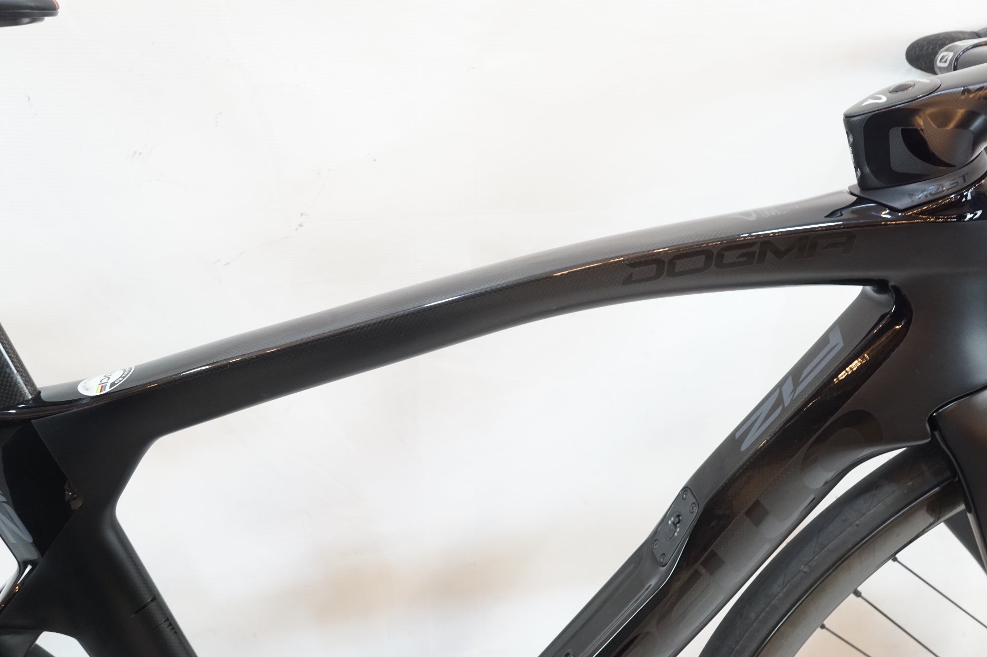 PINARELLO 「ピナレロ」 DOGMA F12 DISK 2021年モデル ロードバイク / バイチャリ浦和ベース