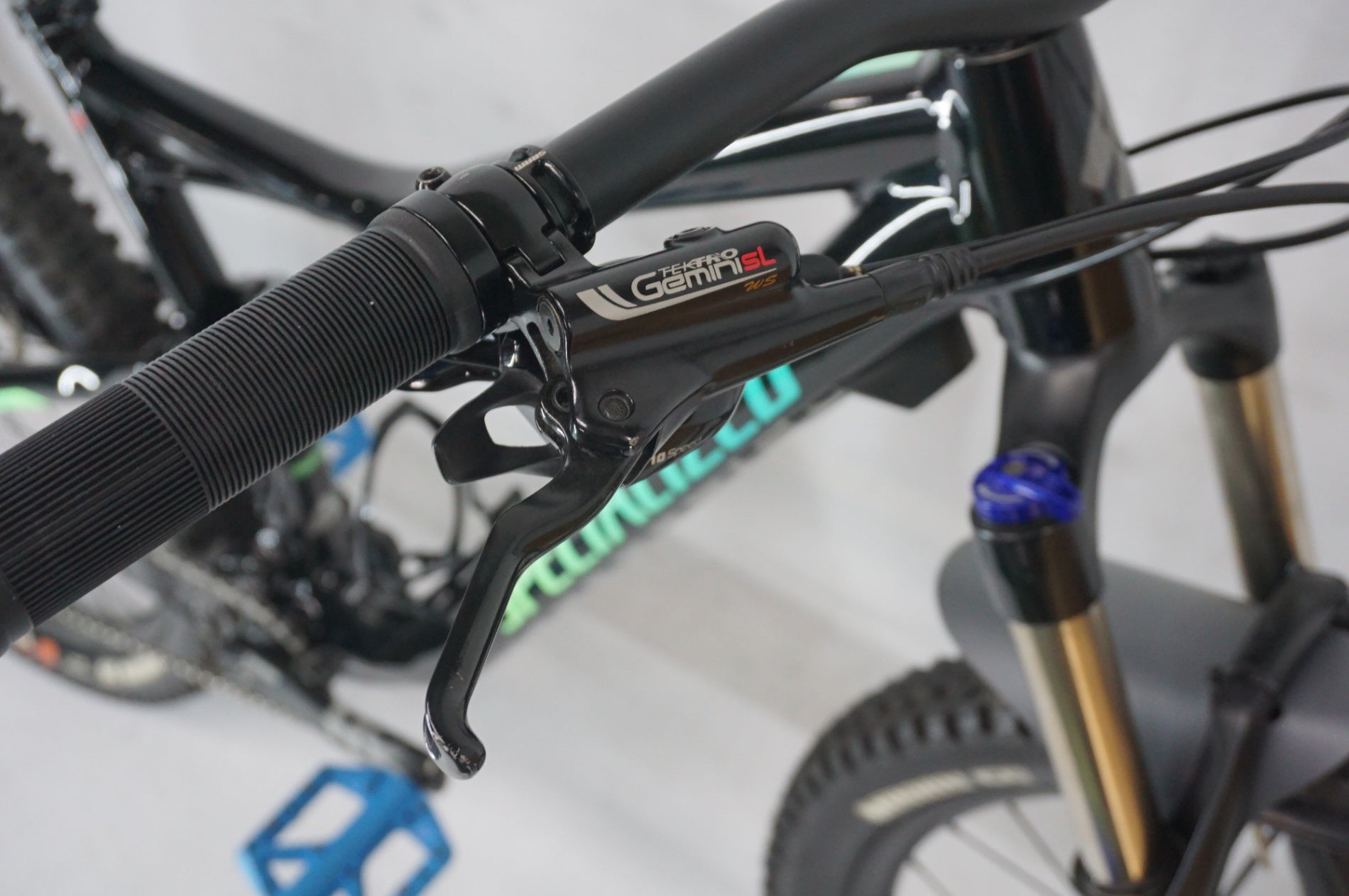 SPECIALIZED 「スペシャライズド」 CAMBER FSR WMN 27.5 2018年モデル マウンテンバイク / 阪急塚口店