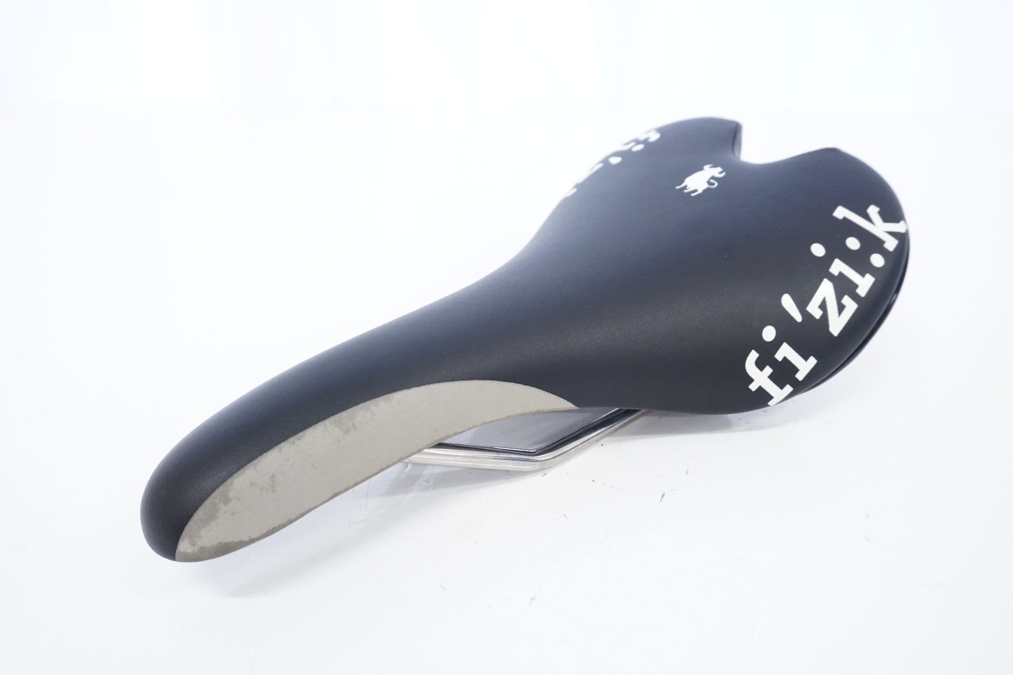 fizik フィジーク　ALIANTE サドル Amazon | Fizik フィジーク サドル 自転車 TEMPO ALIANTE R5 S