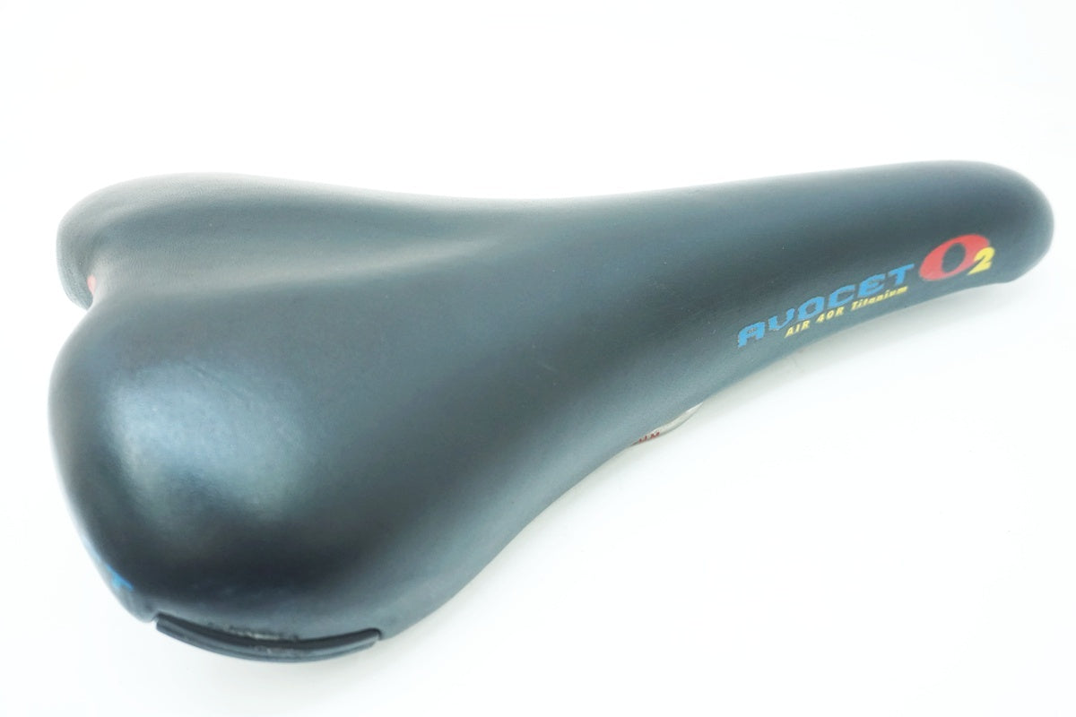 AVOCET 「アボセット」 AIR 40R TITANIUM O2 サドル / 大阪美原北インター店