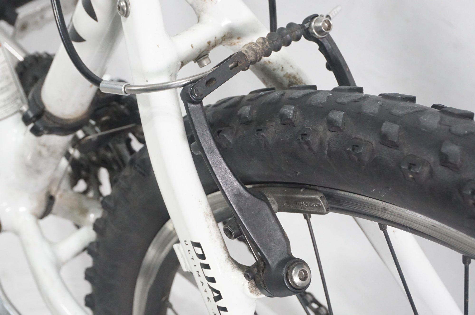 ジャンク CANNONDALE 「キャノンデール」 F300 2001年モデル マウンテンバイク / AKIBA店