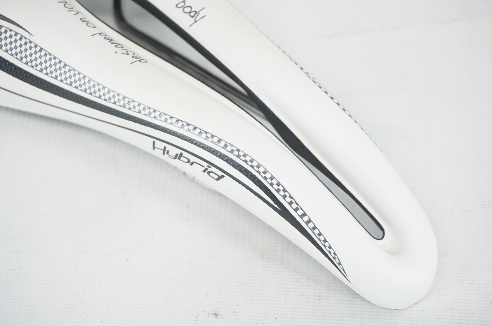 SELLE SMP 「セラエスエムピー」 HYBRID サドル / 阪急塚口店 SELLE SMP 「セラエスエムピー」 HYBRID サドル / 阪急塚口店