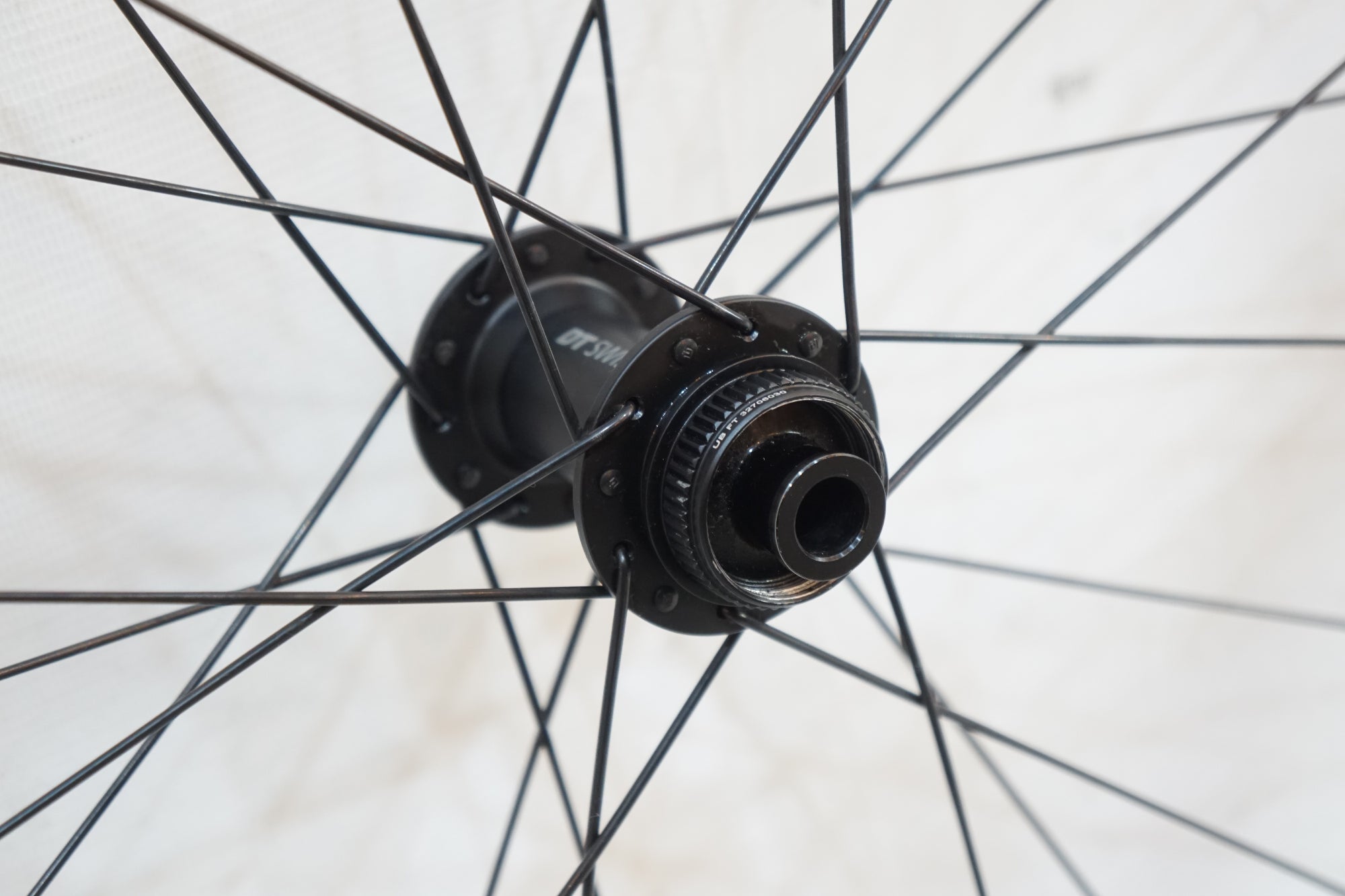 DT SWISS 「ディーティー スイス」 ENDURANCE LN シマノ11速 ホイール