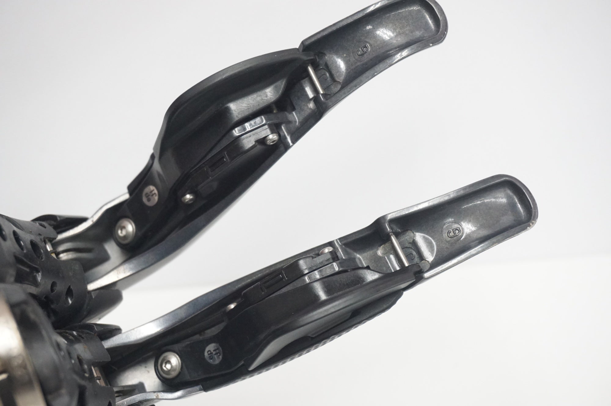 SHIMANO 「シマノ」 ULTEGRA Di2 ST-6770 デュアルコントロールレバー