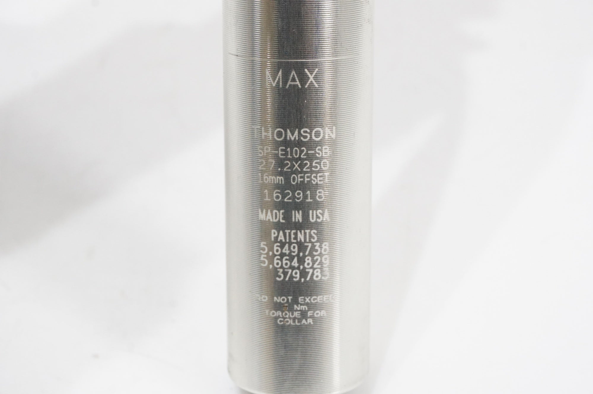 THOMSON 「トムソン」 ELITE SETBACK φ27.2 250mm シートポスト / AKIBA店