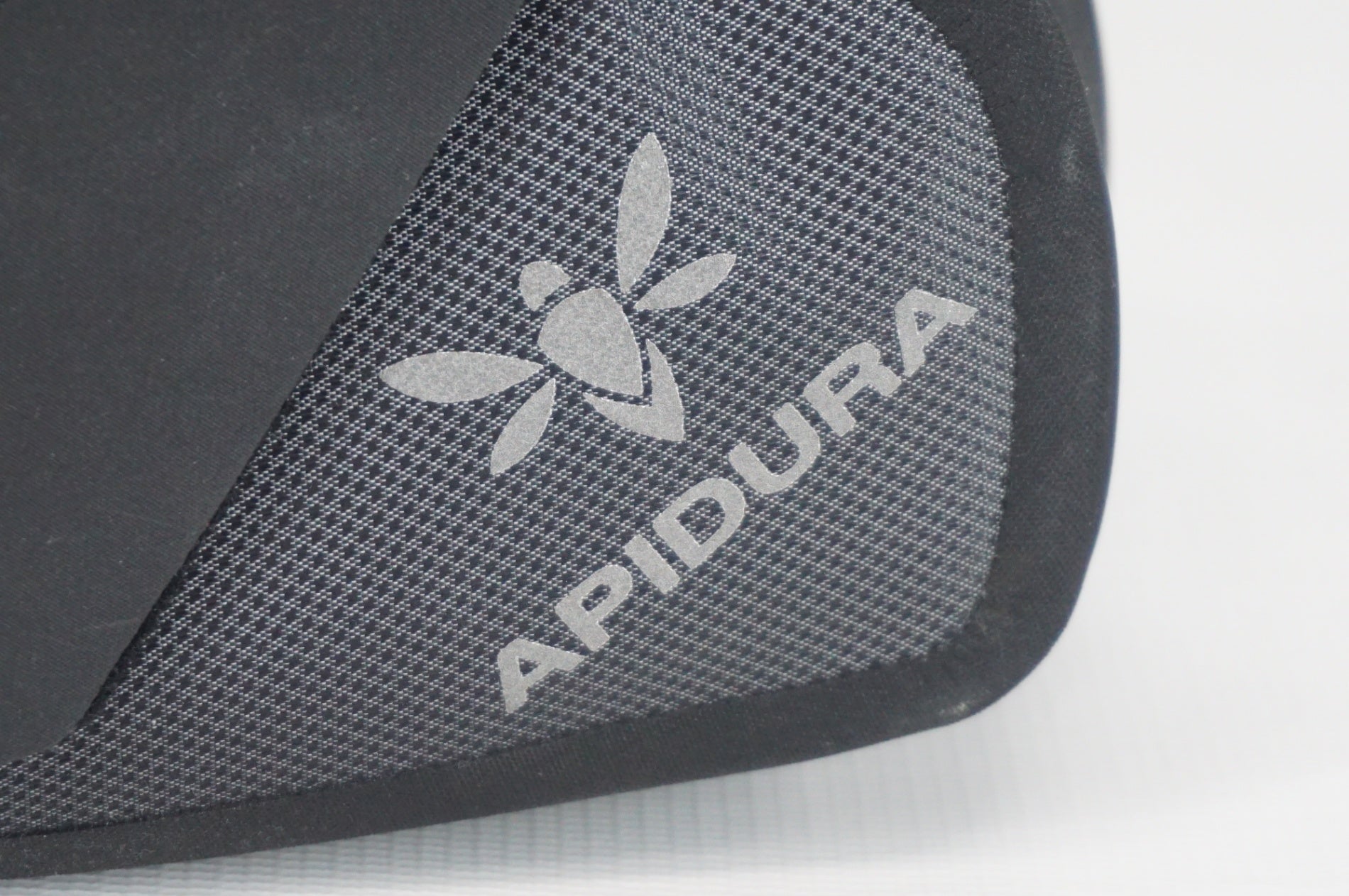 APIDURA 「アピデュラ」 EXPEDITION SADDLE PACK サドルバッグ / 阪急塚口店