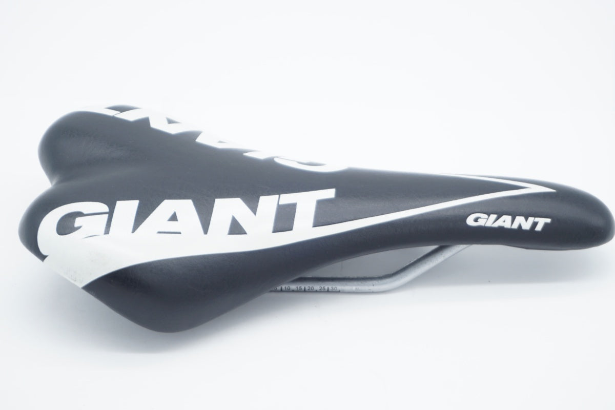 GIANT 「ジャイアント」 サドル / 滋賀大津店