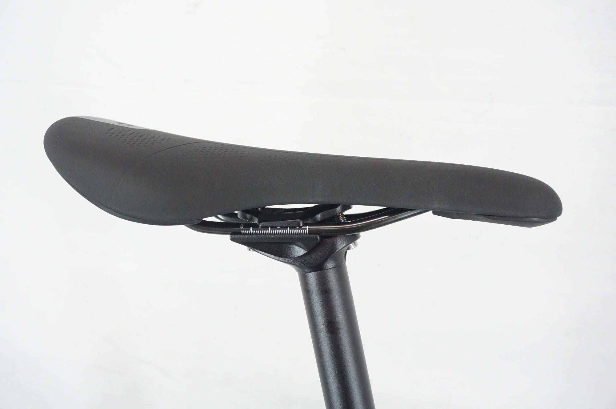 CANNONDALE 「キャノンデール」 CAAD OPTIMO3 2025年モデル ロードバイク / 阪急塚口店
