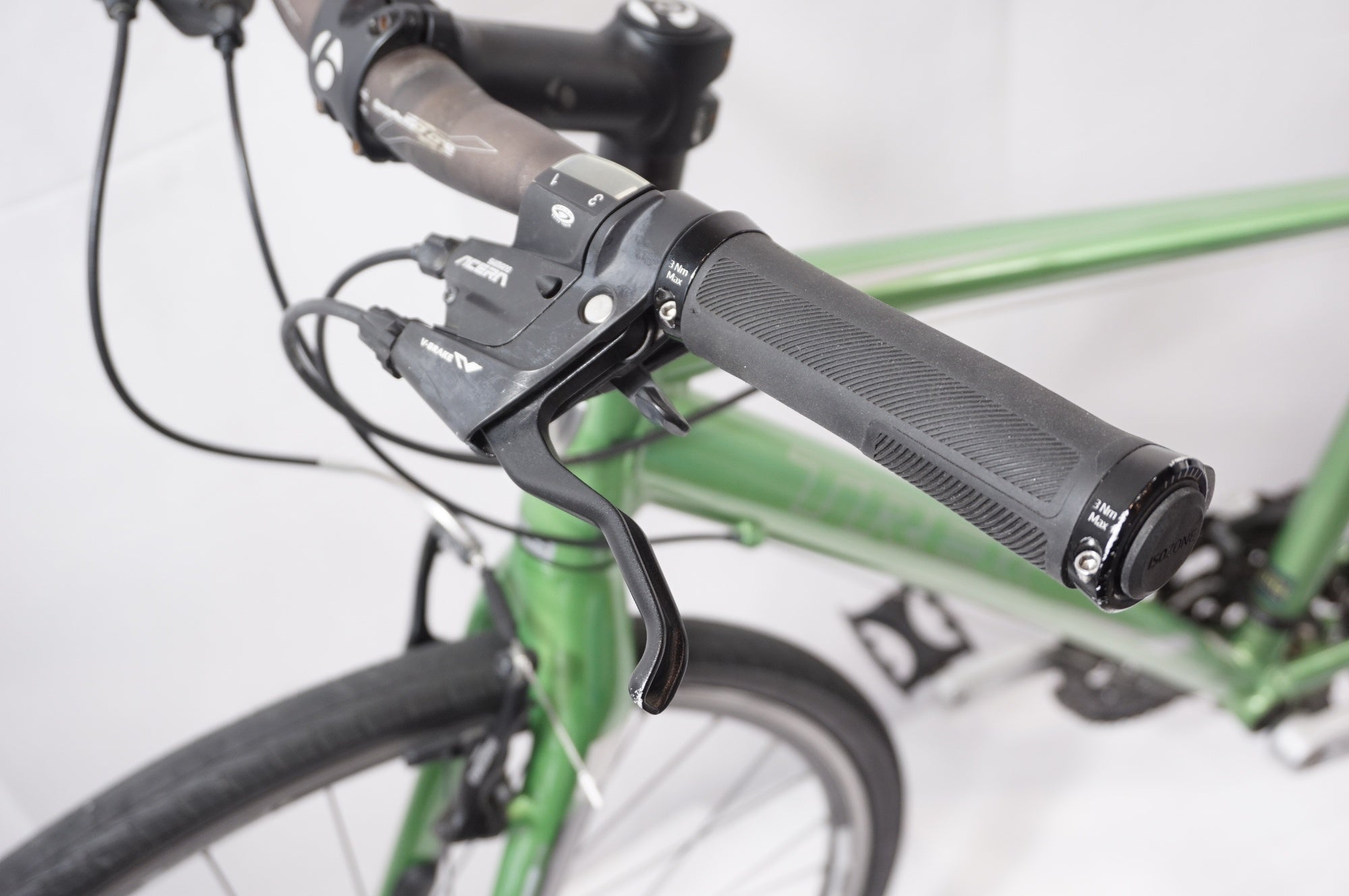 TREK出品 ジャンク TREK 「トレック」 7.4FX 2014年モデル クロスバイク