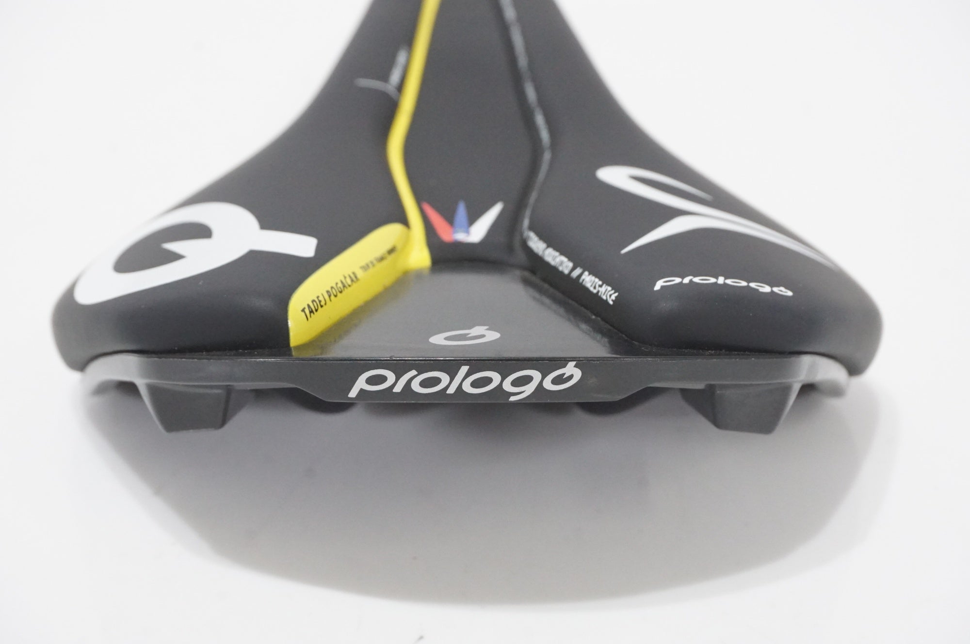 PROLOGO 「プロロゴ」 NAGO R4 NACK 147 サドル / AKIBA店