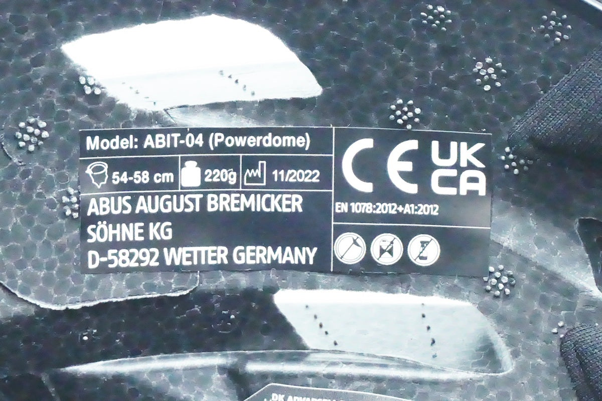 ABUS「アバス」 POWERDOME Mサイズ ヘルメット/ 京都西院店