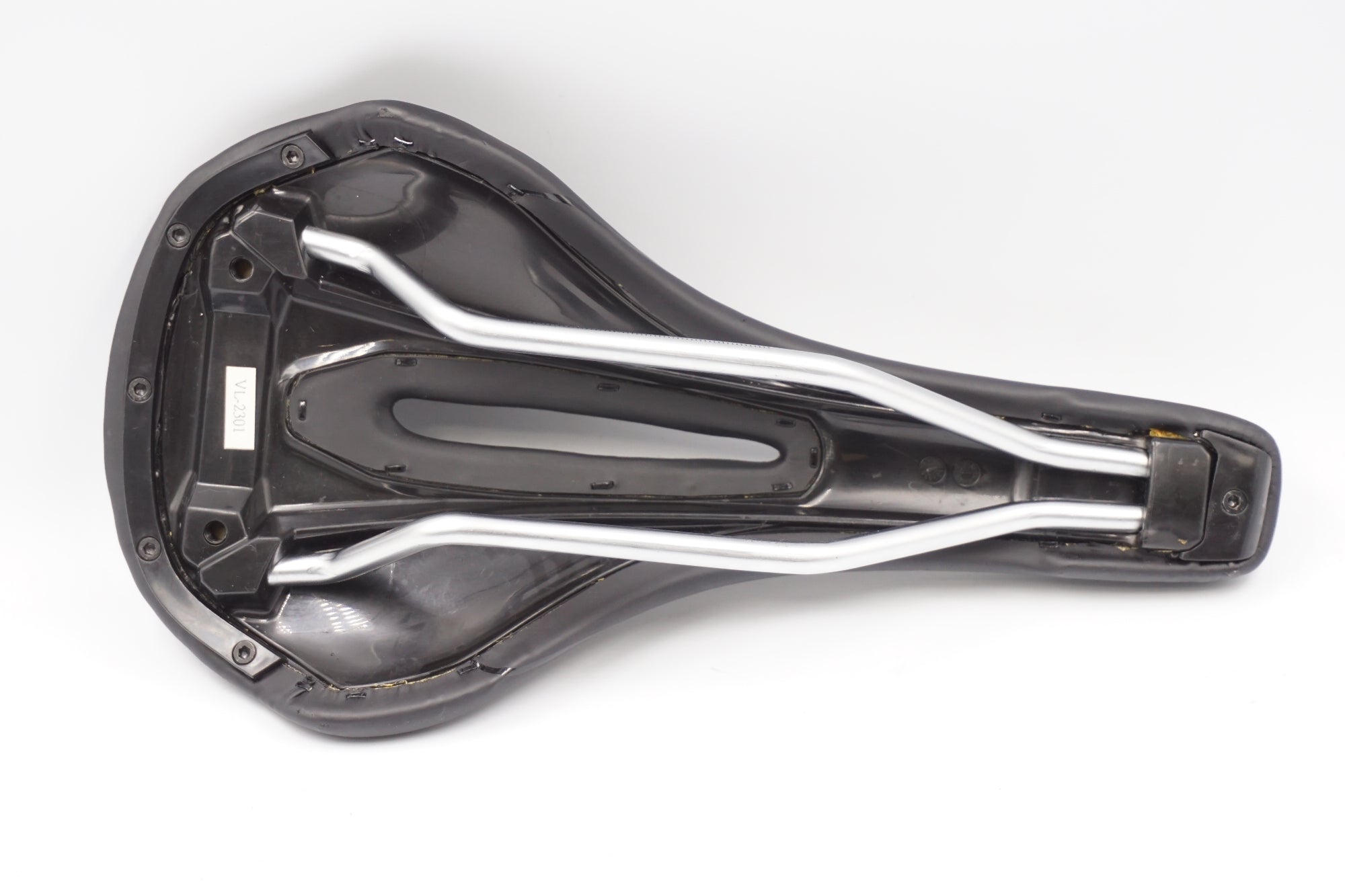 【新品未使用】S-WORKS PHENOM 155 サドル ブラック S-WORKS PHENOM MIRROR SADDLE BLK 155(155mm ブラック): サドル