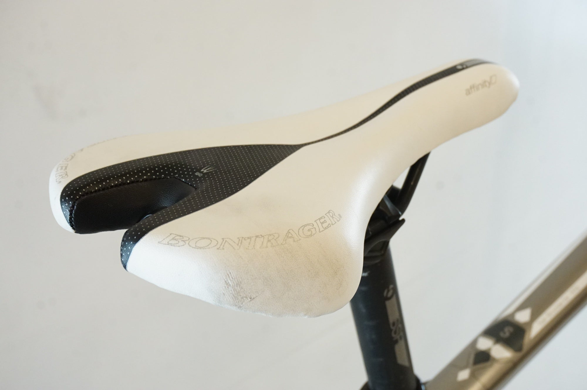 R635) TREK トレック LEXA レクサ S 2014年モデル Plaatinum フレーム 47㎝ 適正身長 150-155㎝ 女性向け自転車 2014モデル TREK（トレック）LEXA SL（レグザSL）ご紹介｜CYCLE PINE