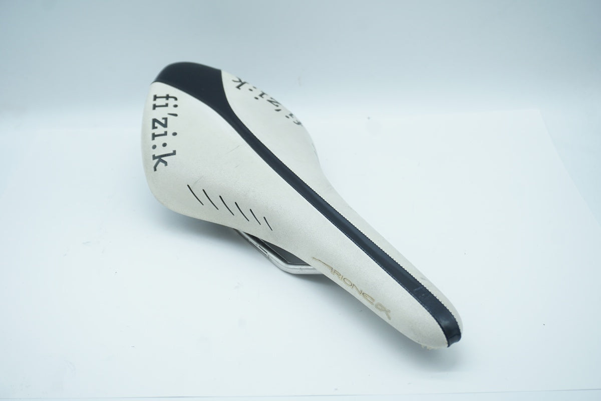 FIZIK「フィジーク」 ARIONE CX KIUM サドル/ 京都西院店