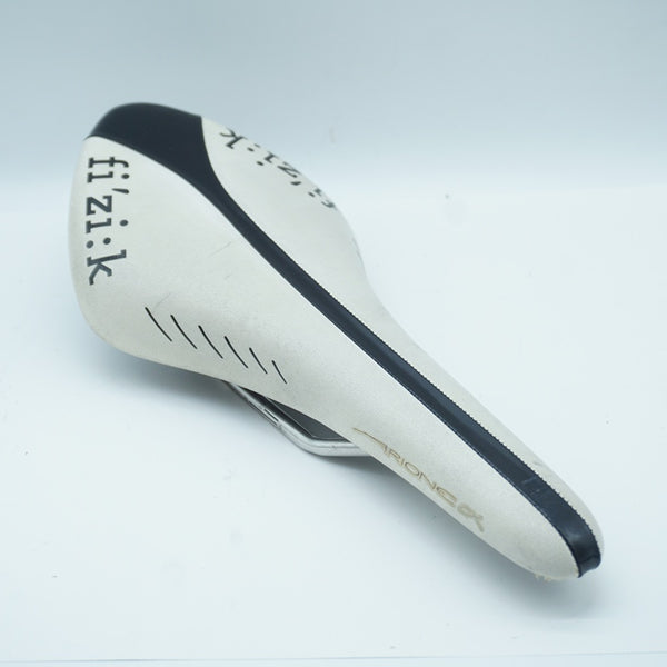 FIZIK「フィジーク」 ARIONE CX KIUM サドル/ 京都西院店