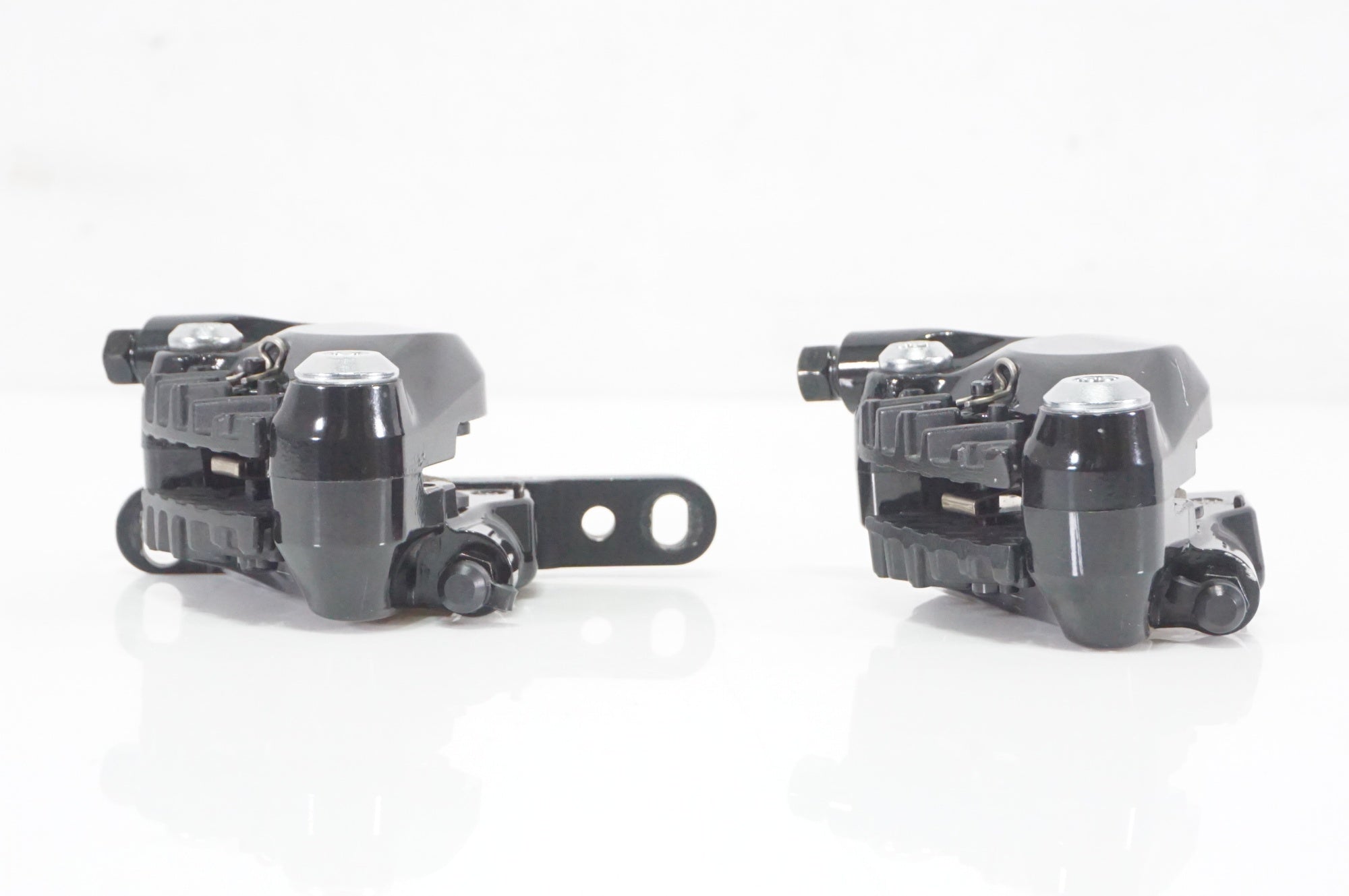 SHIMANO 「シマノ」 105 BR-R7070 ディスクブレーキセット / AKIBA店