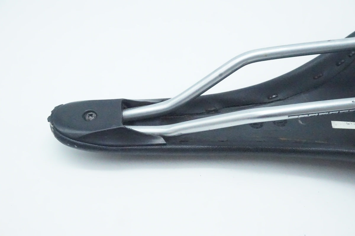 GIANT「ジャイアント」 サドル/ 京都西院店