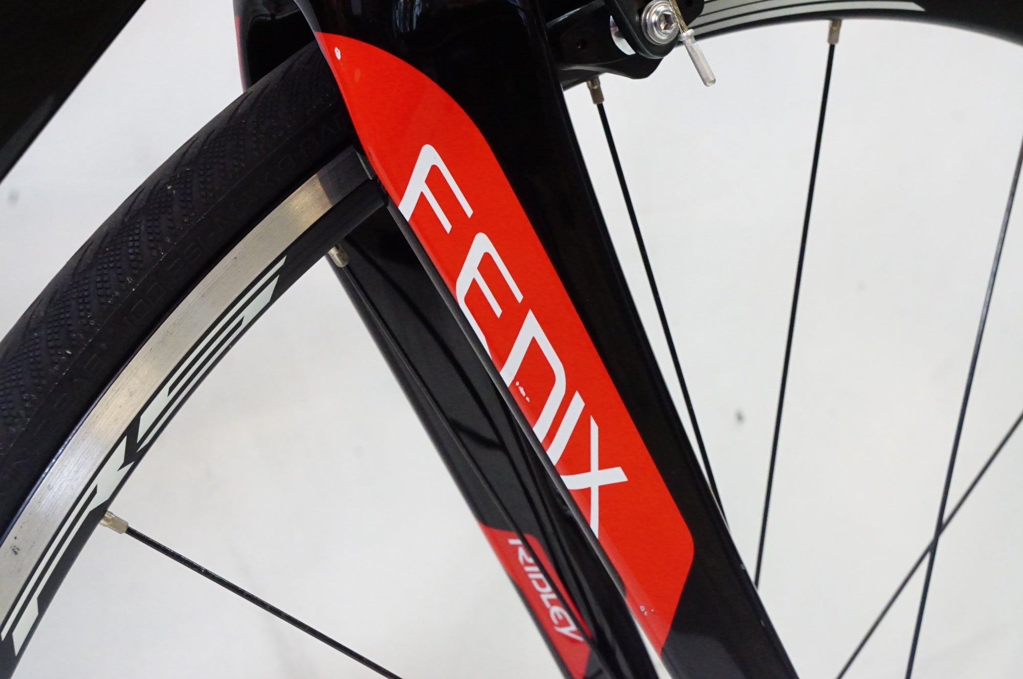 ティンティン　RIDLEY FENIX2017 2017 Ridley Fenix Alloy ULTEGRA MIX – Specs, Comparisons