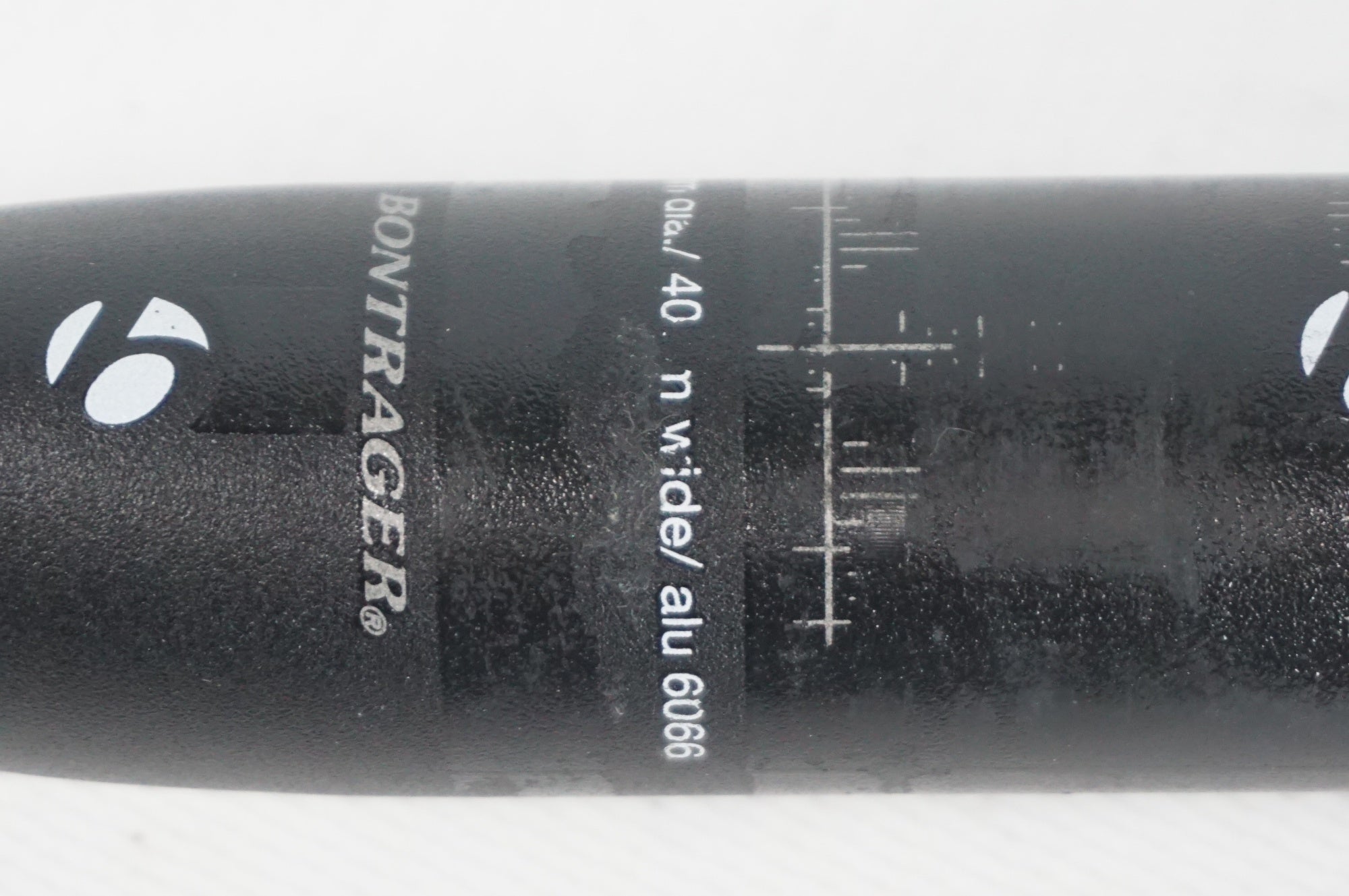 BONTRAGER 「ボントレガー」 RL Φ31.8 400mm ハンドル / 阪急塚口店