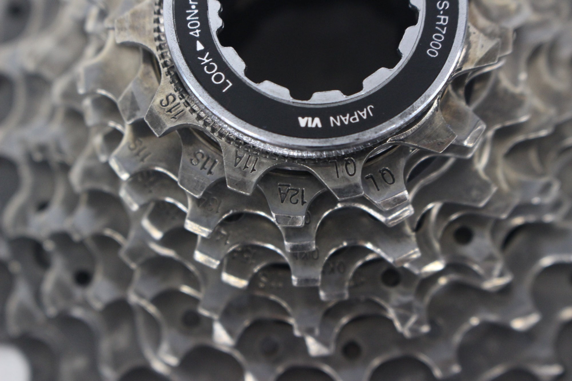SHIMANO 「シマノ」 105 CS-R7000 11-30T 11S スプロケット