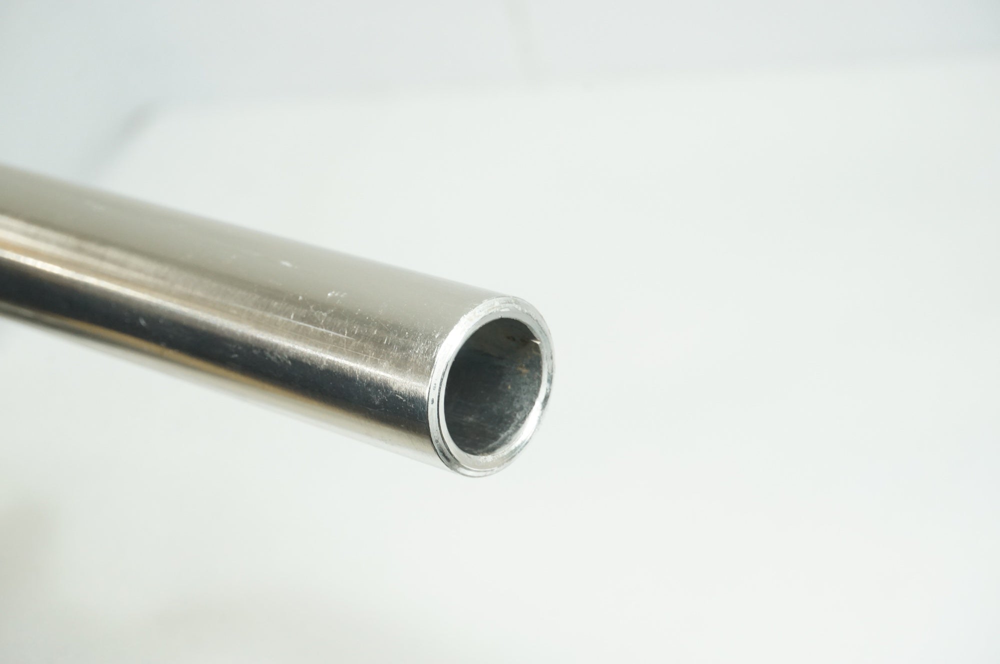 HL 「エイチエル」 ライザーバー 580mm φ25.4 ハンドル / 大宮店