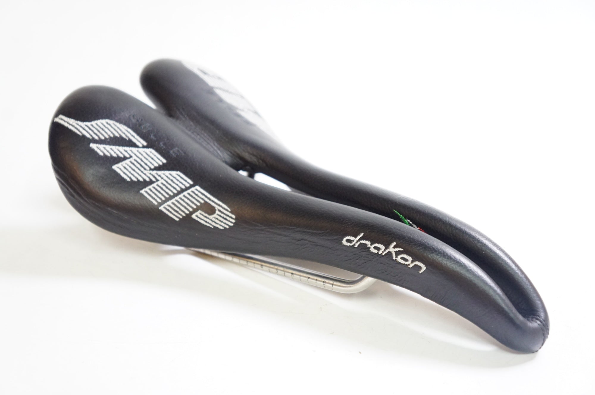 SELLE SMP 「セラエスエムピー」 DRAKON サドル / 熊谷本店