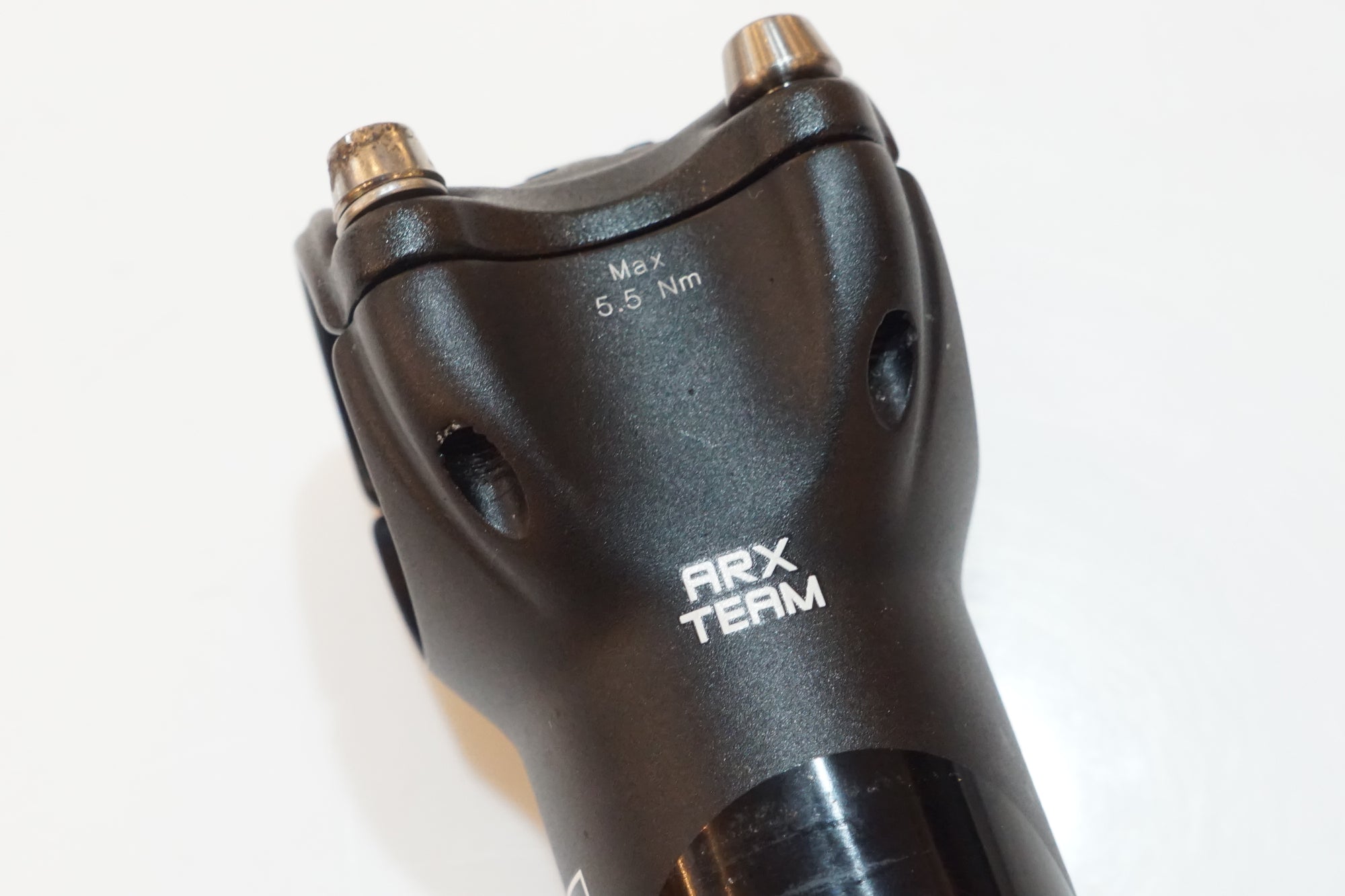 Arthrex - Punch, Large Straight Tip, ø3.4 mm 30° Left Curved