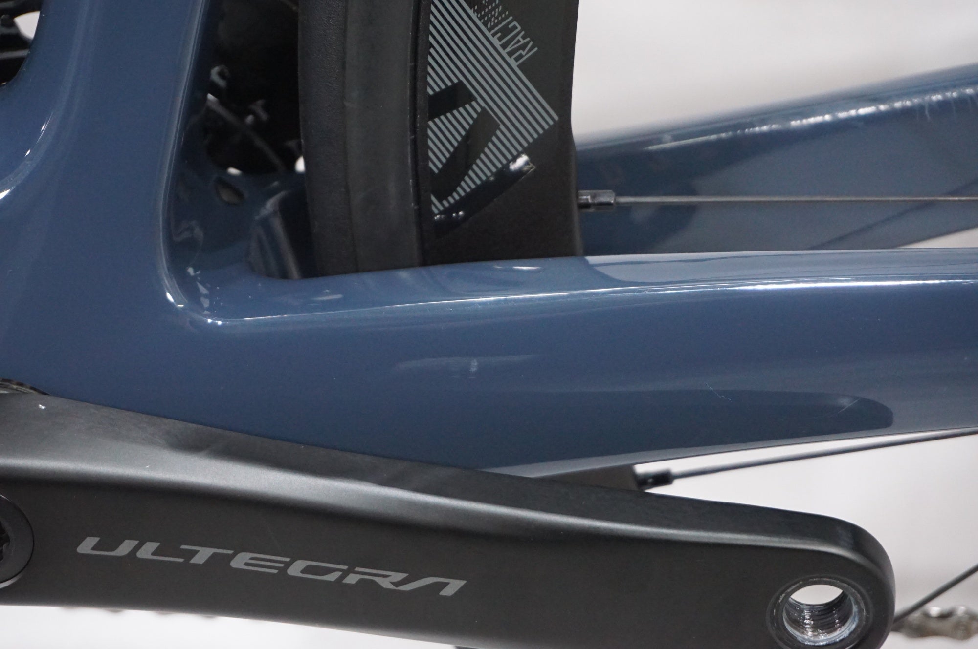 FOCUS 「フォーカス」 IZALCO MAX 9 ULTEGRA Di2 2021年モデル ロードバイク / AKIBA店