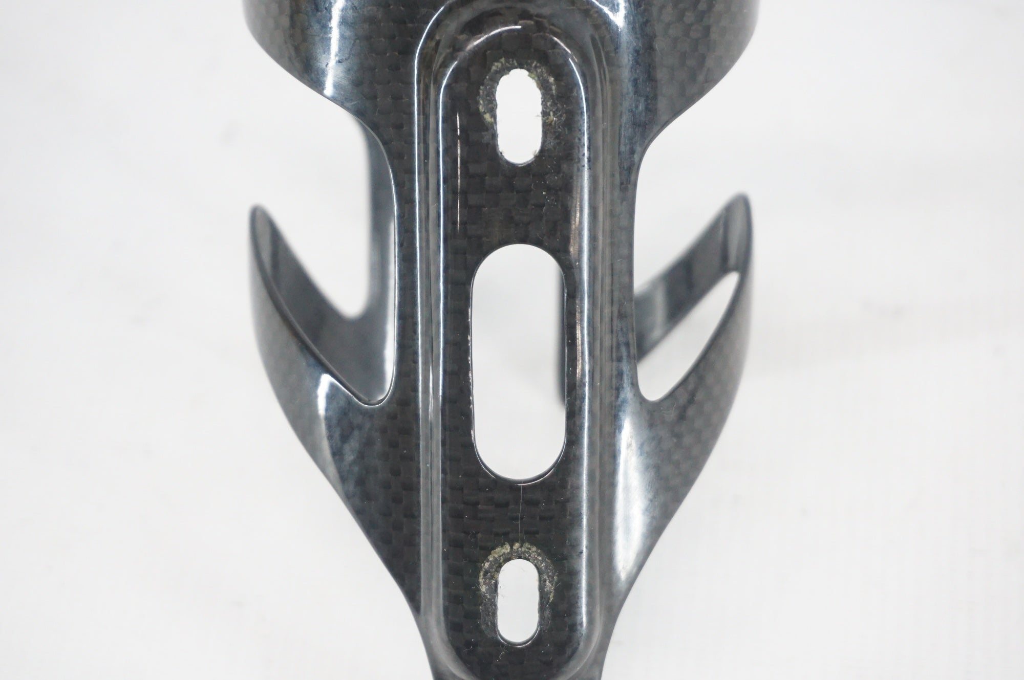 TNI 「ティーエヌアイ」 カーボンボトルケージ / 阪急塚口店