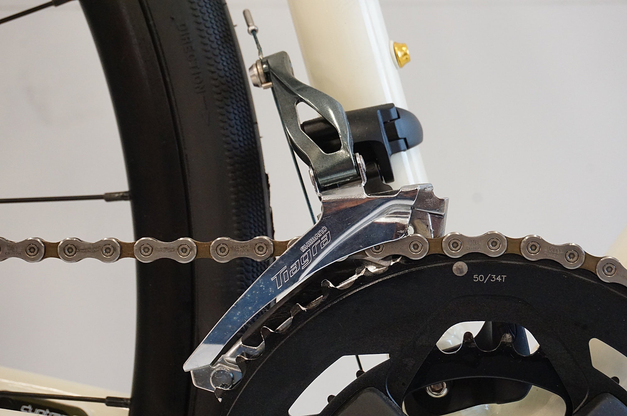 TREK 「トレック」 DOMANE AL4 GEN3 2021-2023年モデル ロードバイク