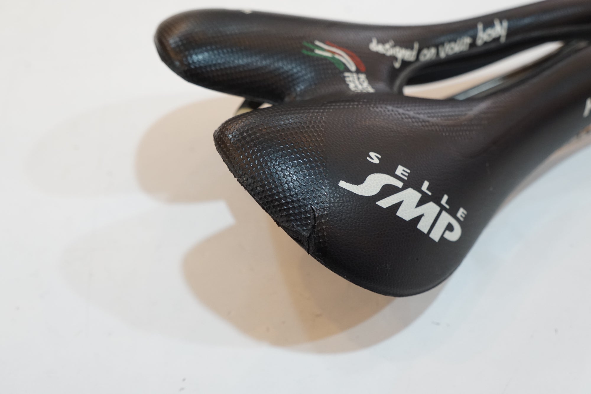 SELLE SMP 「セラ エスエムピー」 HELL サドル / バイチャリ浦和ベース