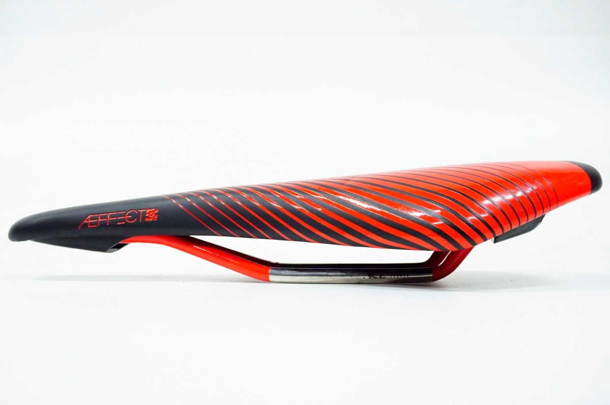 RACEFACE 「レースフェース」 AEFFECT サドル / 名古屋大須店