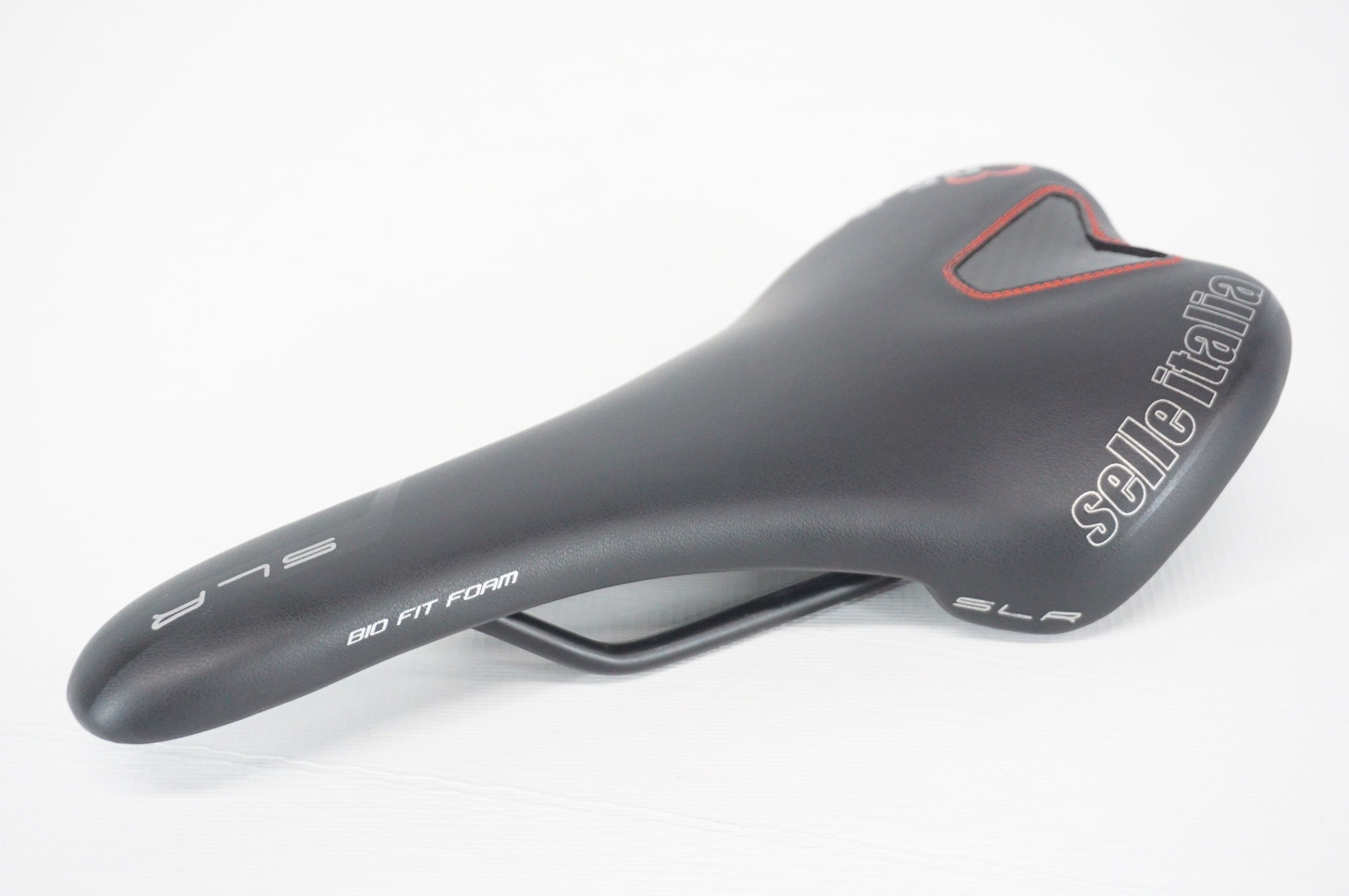 DE ROSA 「デローザ」 SELLE ITALIA SLR サドル / 阪急塚口店