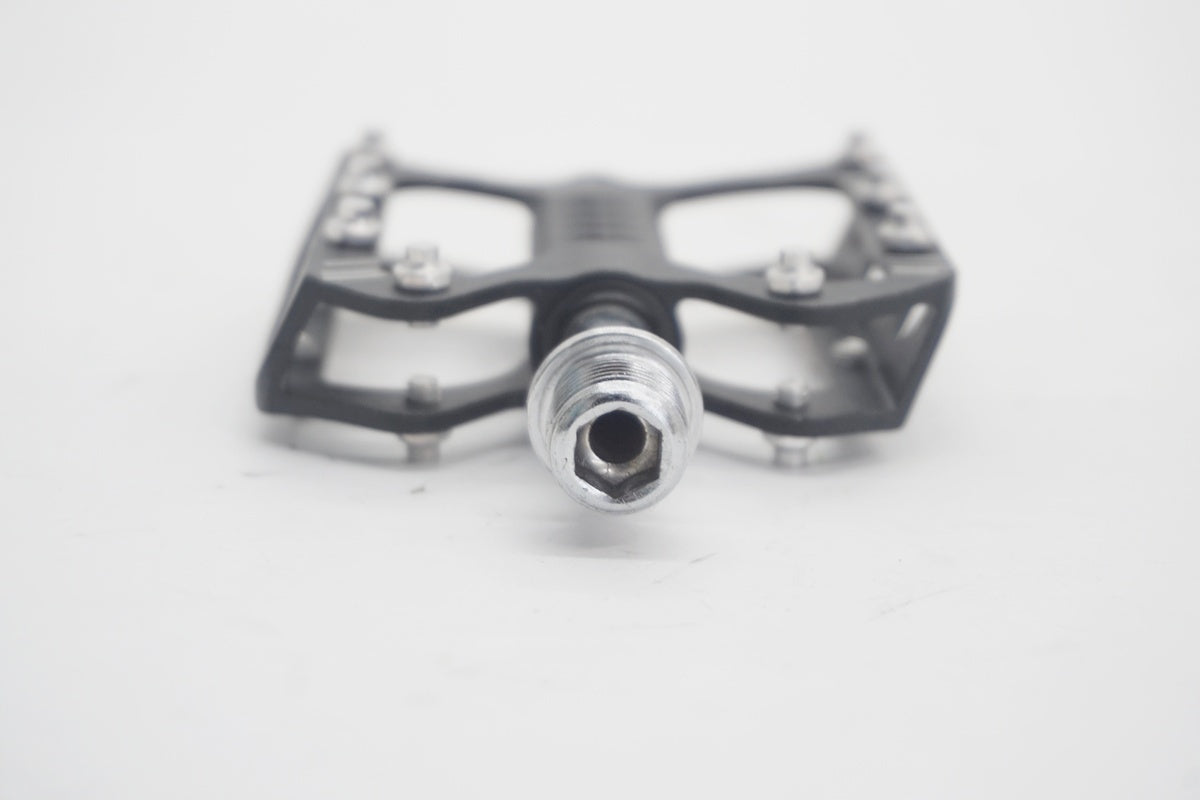 BOZOOKA「バズーカ」 フラットペダル/ 京都八幡店