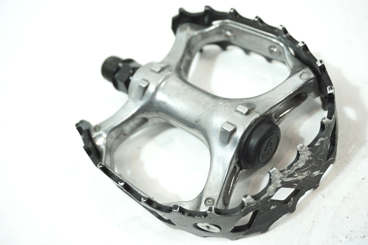 SE 「エスイー」 BIKES SE BEAR TRAP PEDALS ペダル / バイチャリ世田谷店