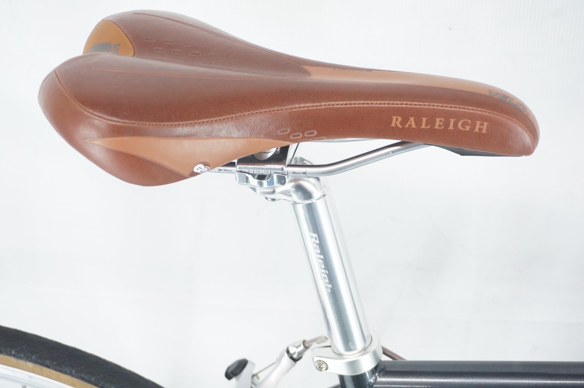RALEIGH 「ラレー」 RADFORD CLASSIC RFC CLARIS 2025年モデル クロスバイク / 阪急塚口店