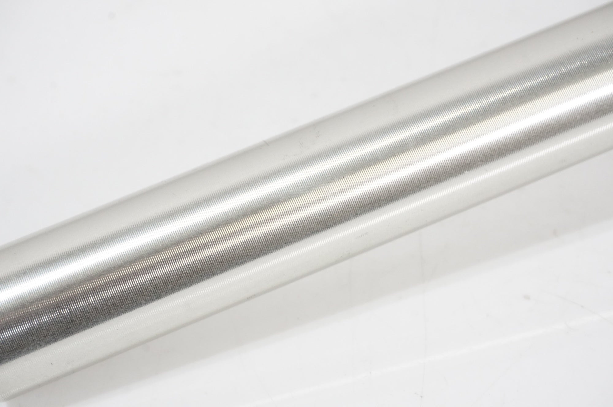 THOMSON 「トムソン」 ELITE SETBACK φ27.2 250mm シートポスト / AKIBA店